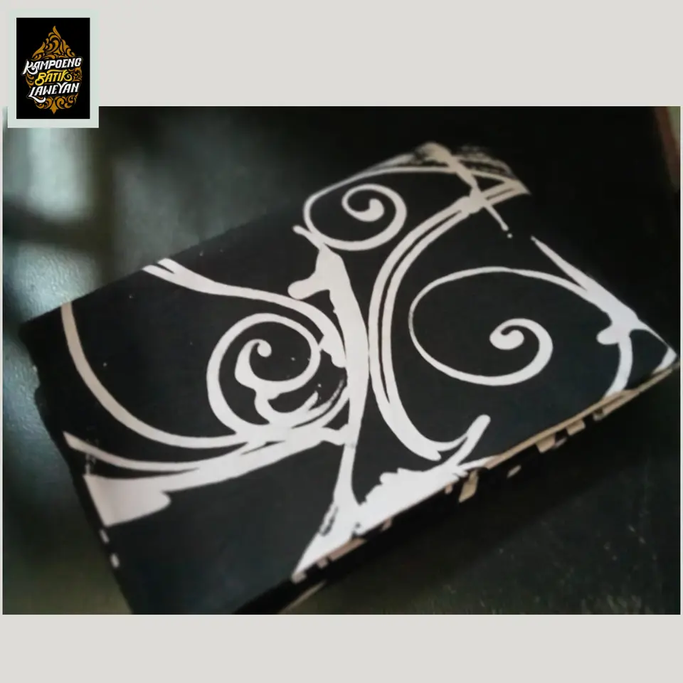 Kain batik malam sawit dari BatikOz Laweyan